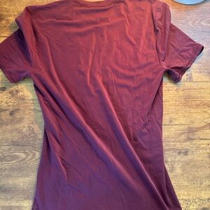 Burgundy T-Shirt cloud comfort